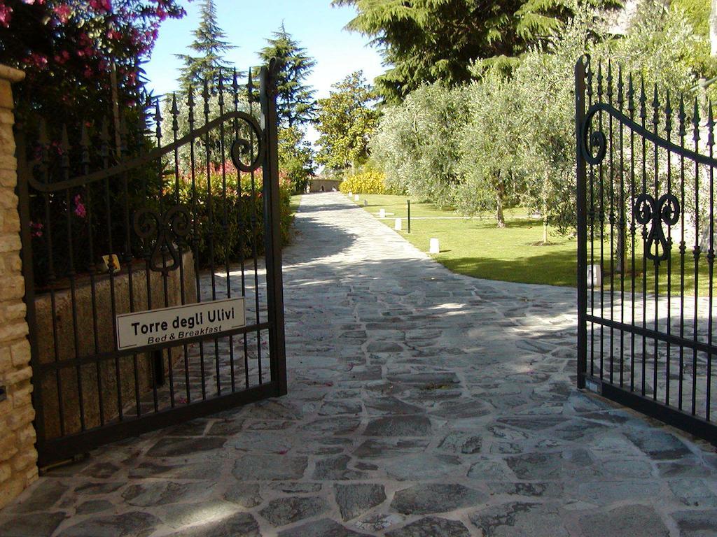 Torre Degli Ulivi Bed & Breakfast Tignale Exterior photo